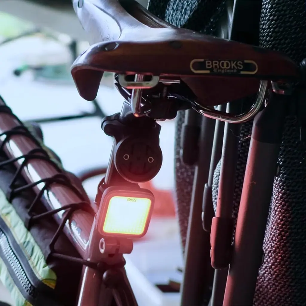 Blinder-Rear-Bike-Light-Square-5
